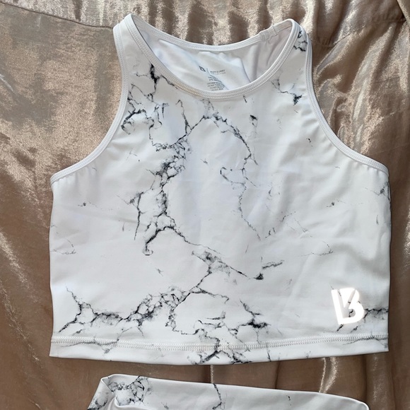 Buffbunny Set Small cropped tank and leggings pockets white and black marble - Picture 5 of 5